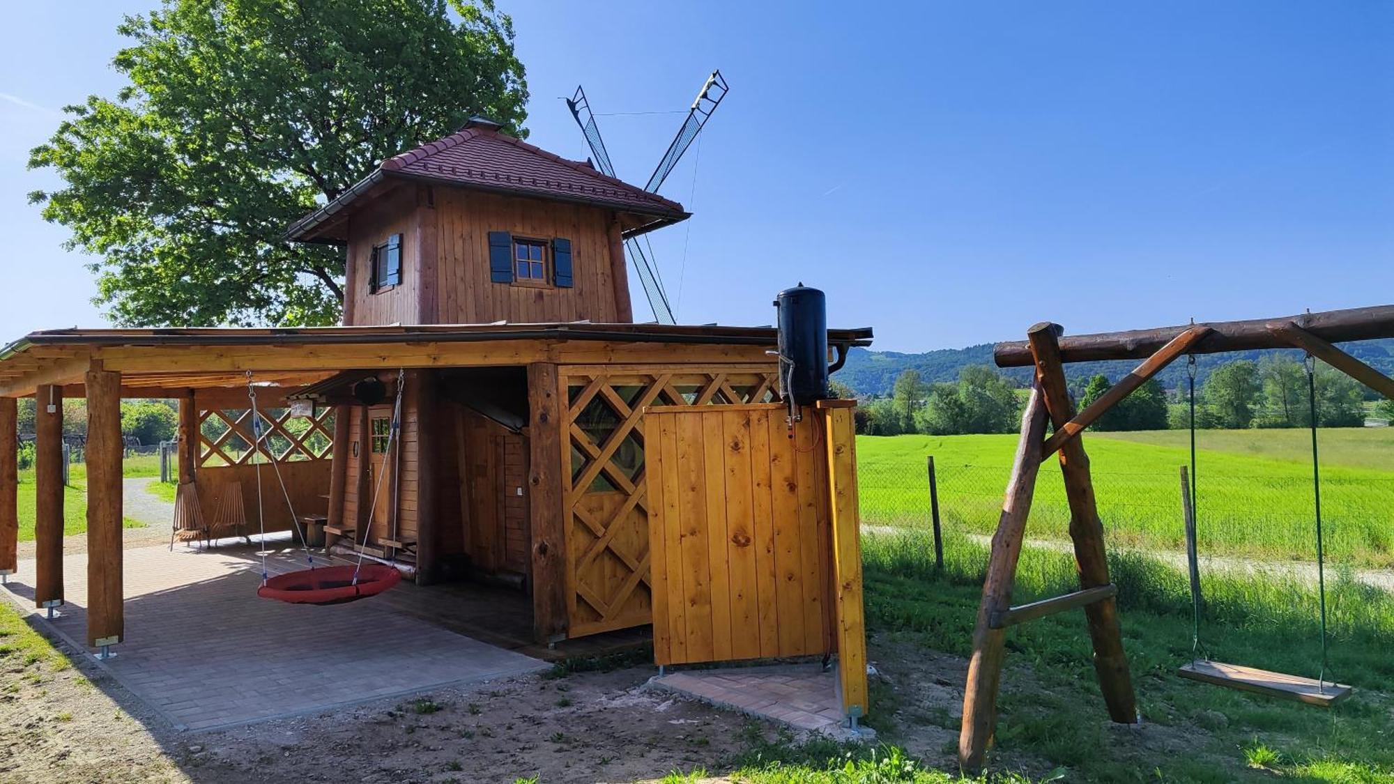 Unique Wooden Holiday House In Nature Lukovica pri Domžalah Exteriér fotografie